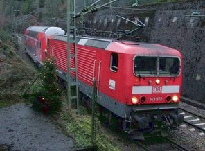 Unfallsteuerwagen mit 143972 abgeschleppt, Foto: Frank Passlick