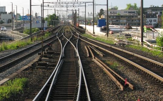 Verbindungsbahn Basel SBB Basel Bad Bf, alte Rheinbrücke. Foto Frank-D. Passlick