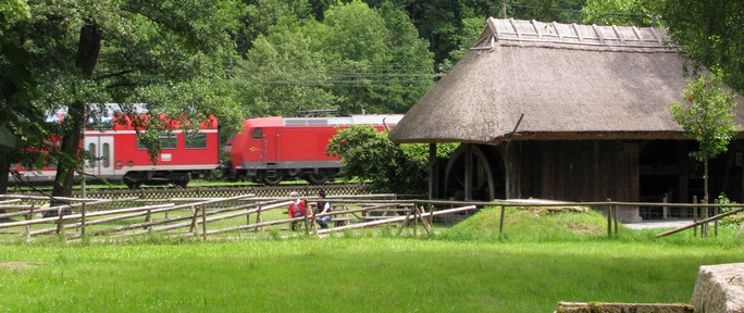 DB REGIO am Haltepunkt Gutach Freilichtmuseum / Foto Frank-D. Passlick