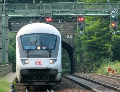 Fernverkehr: IC 2371 auf der Schwarzwaldbahn